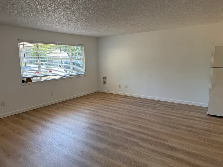 1152 NE 17th Ave — Photo 14