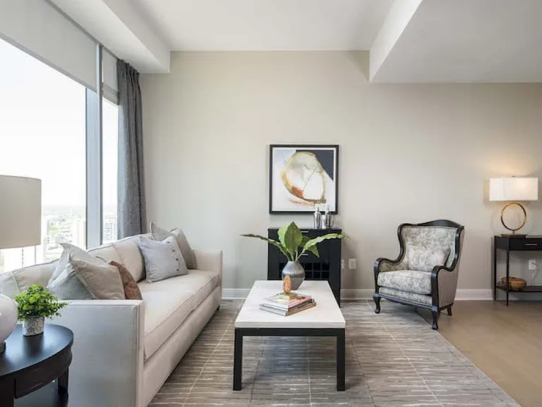 Franklin Tower Residences — Photo 35
