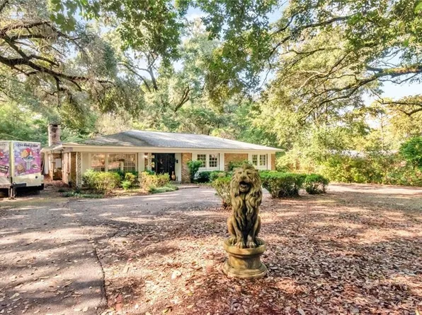260 Jackson Dr, Mobile, AL 36609