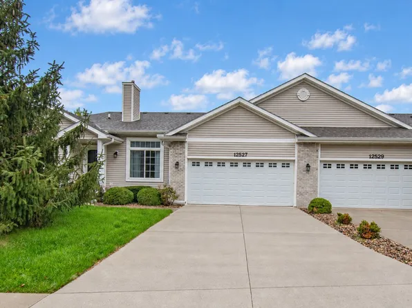 12527 Douglas Pkwy, Urbandale, IA 50323
