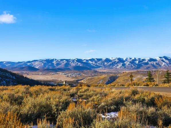 2562 Canyon Gate Rd, Park City, UT 84098