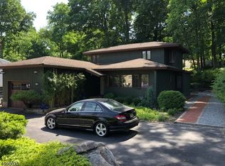 10 Lakeshore Dr, Rockaway, NJ