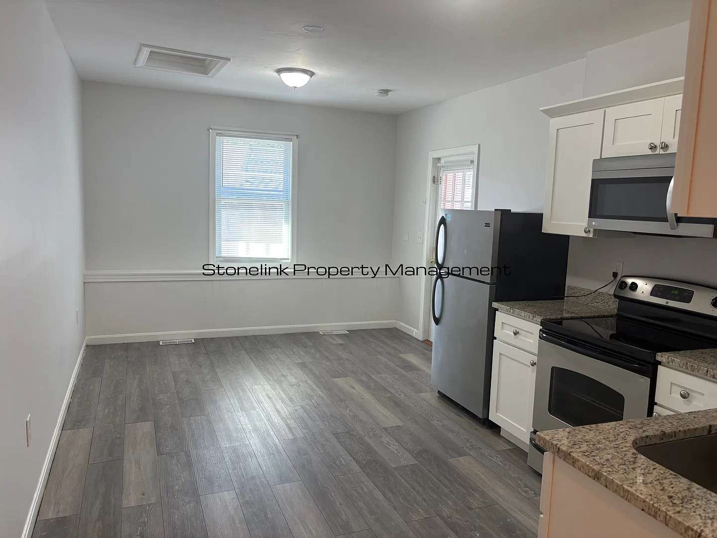 799-809 North Main Street — Photo 3
