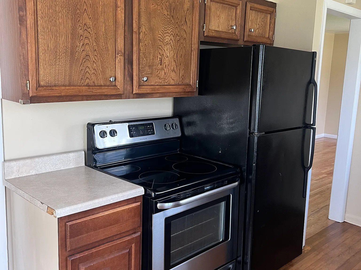 3 bed, 1079 sqft, $2,800 — Photo 3