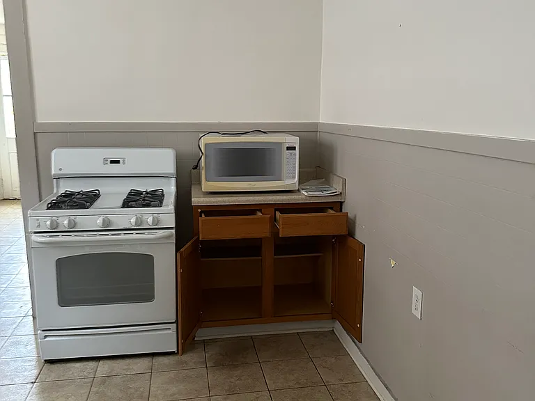 924 N Roman St — Photo 16