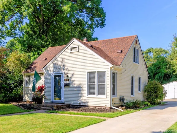 2715 Bacon Ave, Berkley, MI 48072
