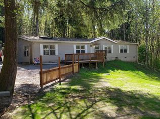 151 E Hemingway Ln, Belfair, WA 98528