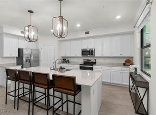12043 Hawthorn Lake Dr #101, Fort Myers, FL 33913