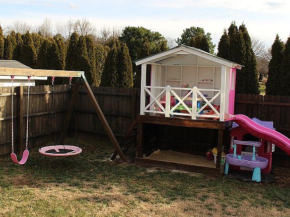 5th image of 445 Township Road 1534