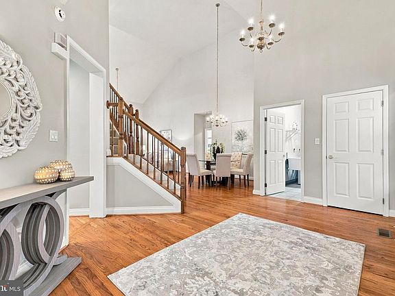 5th image of 13439 Fieldstone Way