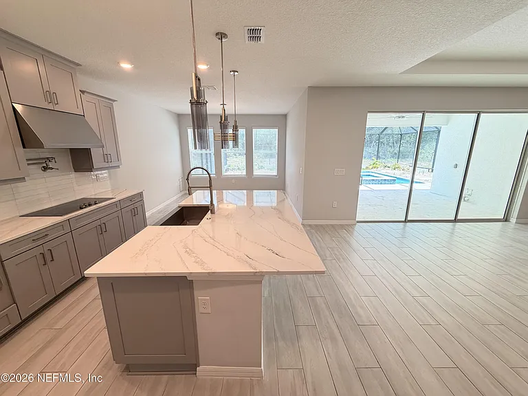 1352 Arklow Cir — Photo 10