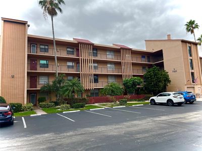 7320 Lake Circle Drive #202, Margate, FL, 33063