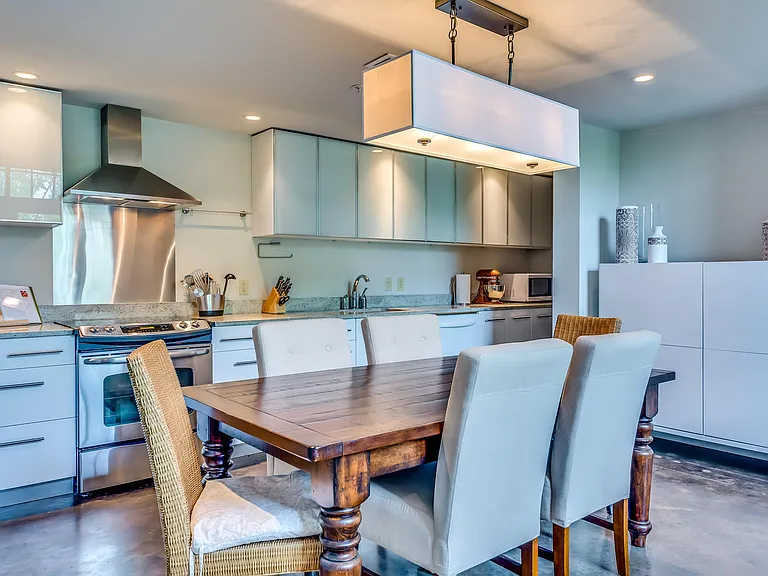 509 Cloverdale Rd #201APT-201 — Photo 17
