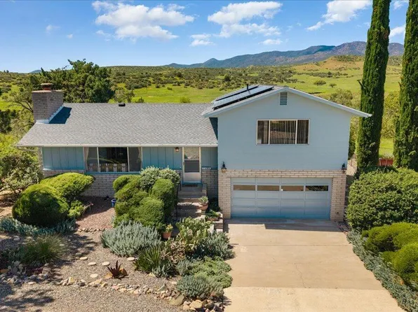 1090 N Arrowhead Ln, Dewey, AZ 86327