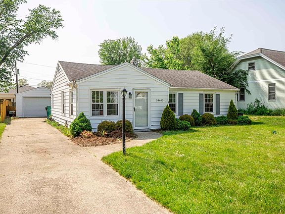 2nd image of 54695 Terrace Ln