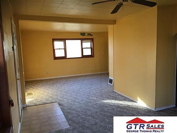 4th image of 8418 S 36th St