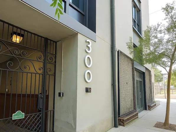 1 Cool Blow St APT 324, Charleston, SC 29403