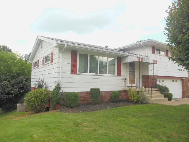 22 Maser Ave photo 1