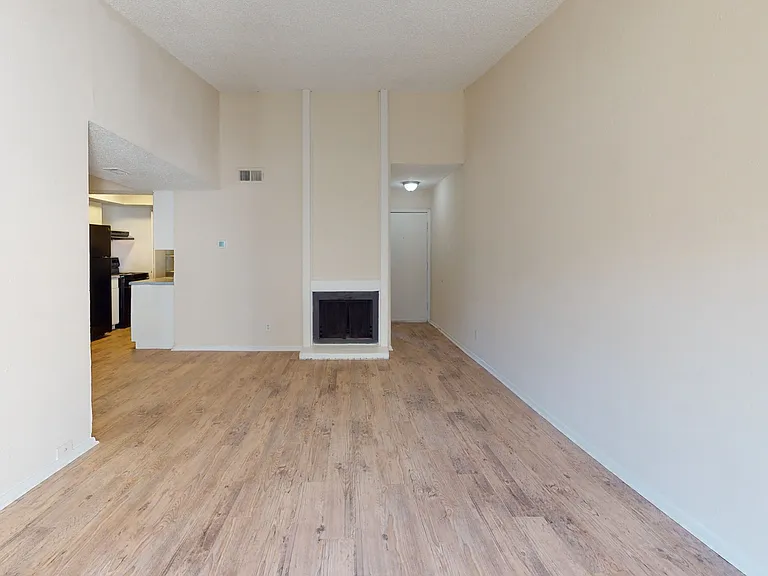 Addison Apartments at the Park — Photo 280