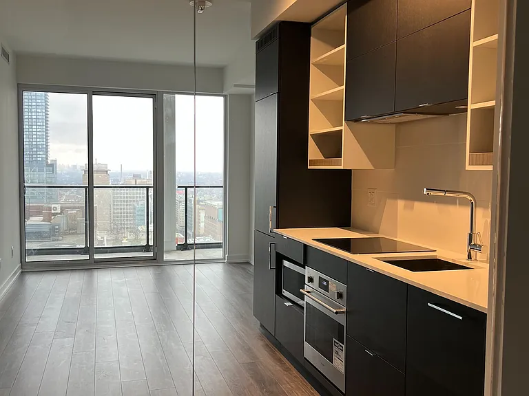 20 Edward St #2612 — Photo 11