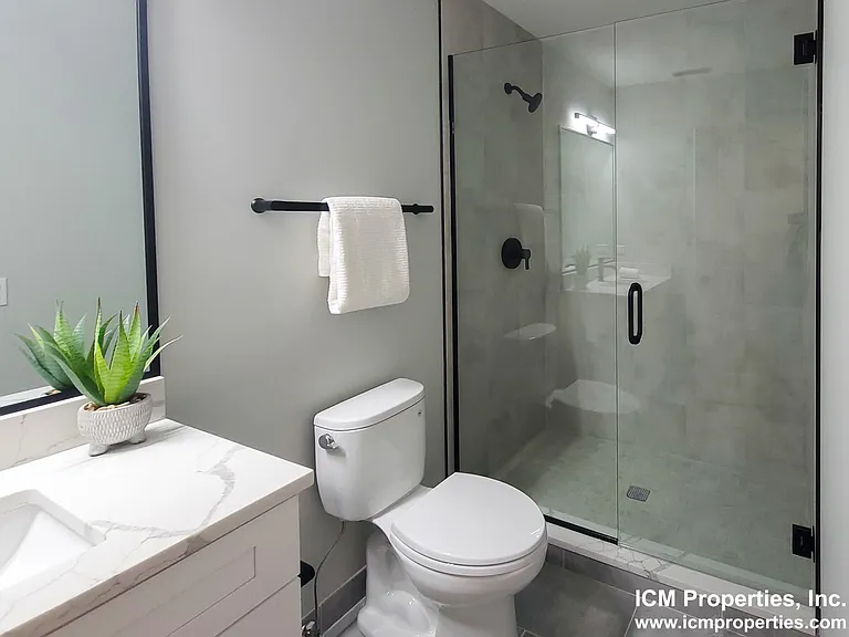 4416 N Seeley Ave #2 — Photo 8