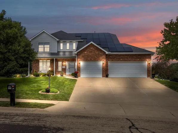 2305 W Monica Dr, Dunlap, IL 61525