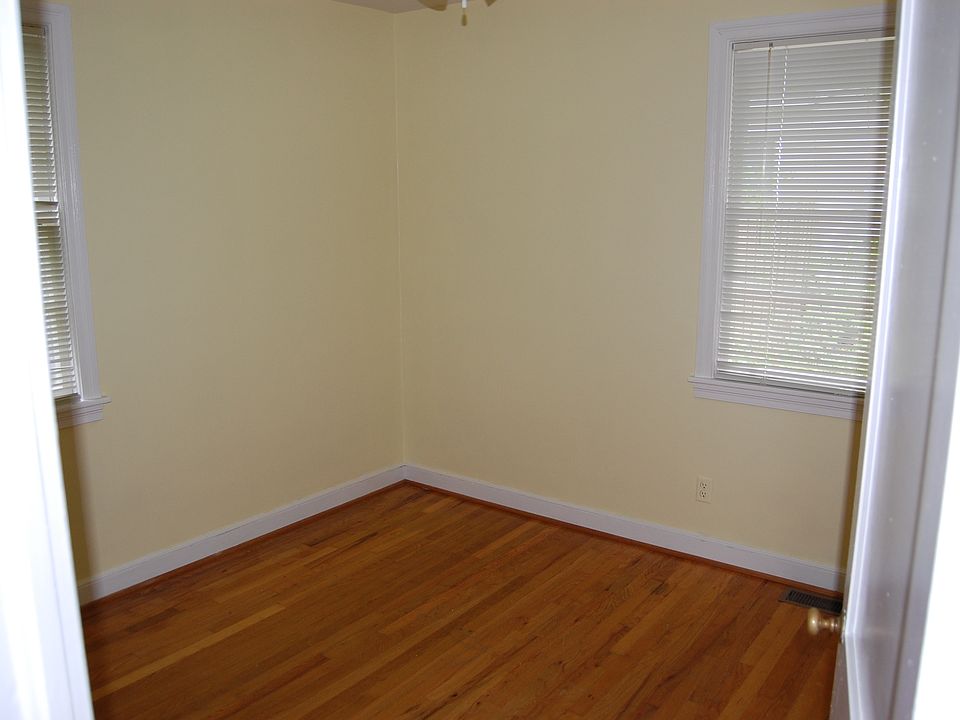 Rear Bedroom