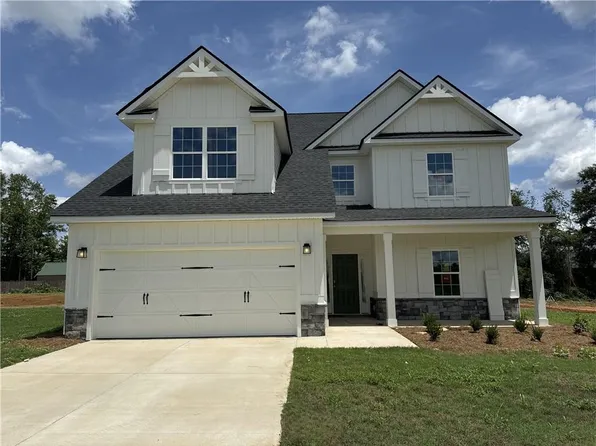 31 Sugar Maple Dr, Fort Mitchell, AL 36856