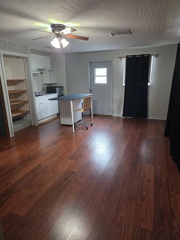 1 bed, 1.0 bath, 350 sqft, $1,150 — Photo 1