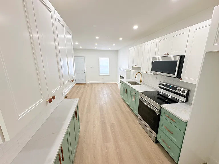 2619 Titan St — Photo 7