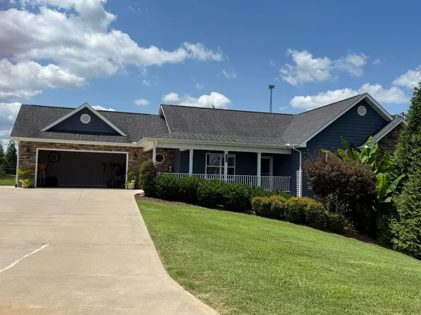 834 Wehali Trl, Kodak, TN 37764