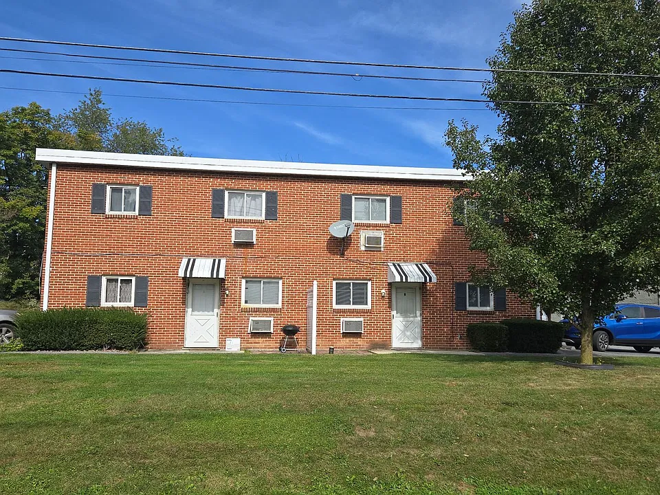 835 High St
