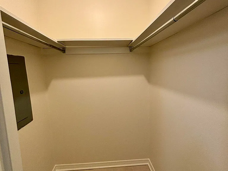 5416 Heatherstone Dr — Photo 22