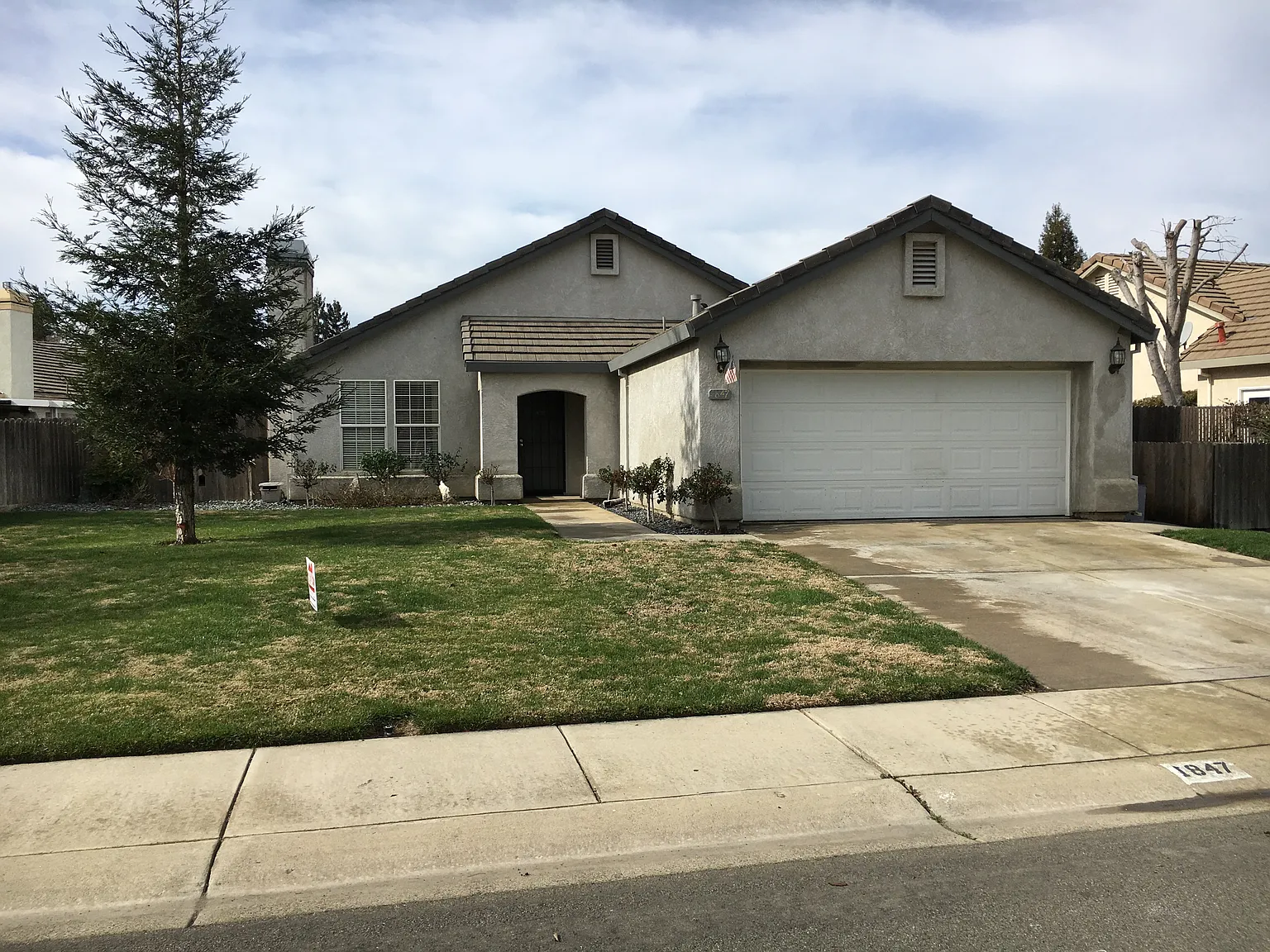 1847 Edwin Dr photo 1