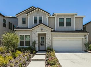 2944 Vermont Ave, Clovis, CA 93619