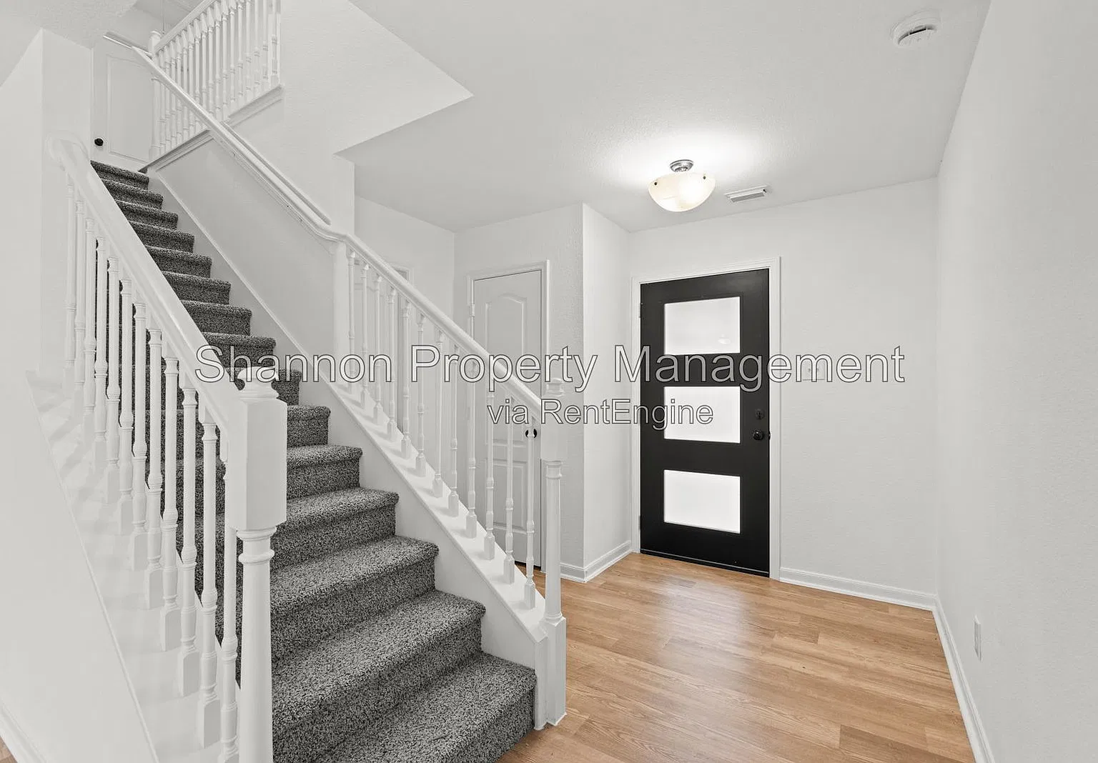 3 bed, 2.5 bath, 1829 sqft, $2,050 — Photo 4