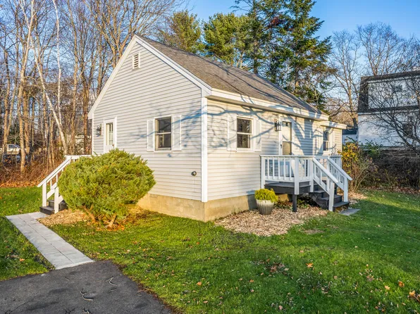 22 Pier Road #A, Kennebunkport, ME 04046
