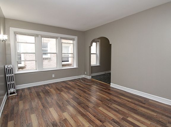 4th image of 3943 W Diversey Ave APT 013