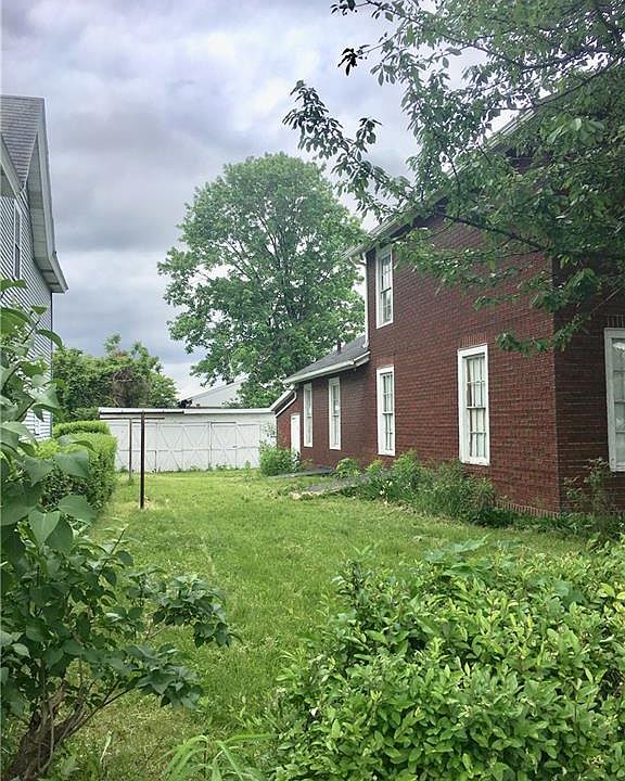 2nd image of 2523 Lodi St
