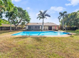 4315 NW 95th Ter, Sunrise, FL 33351