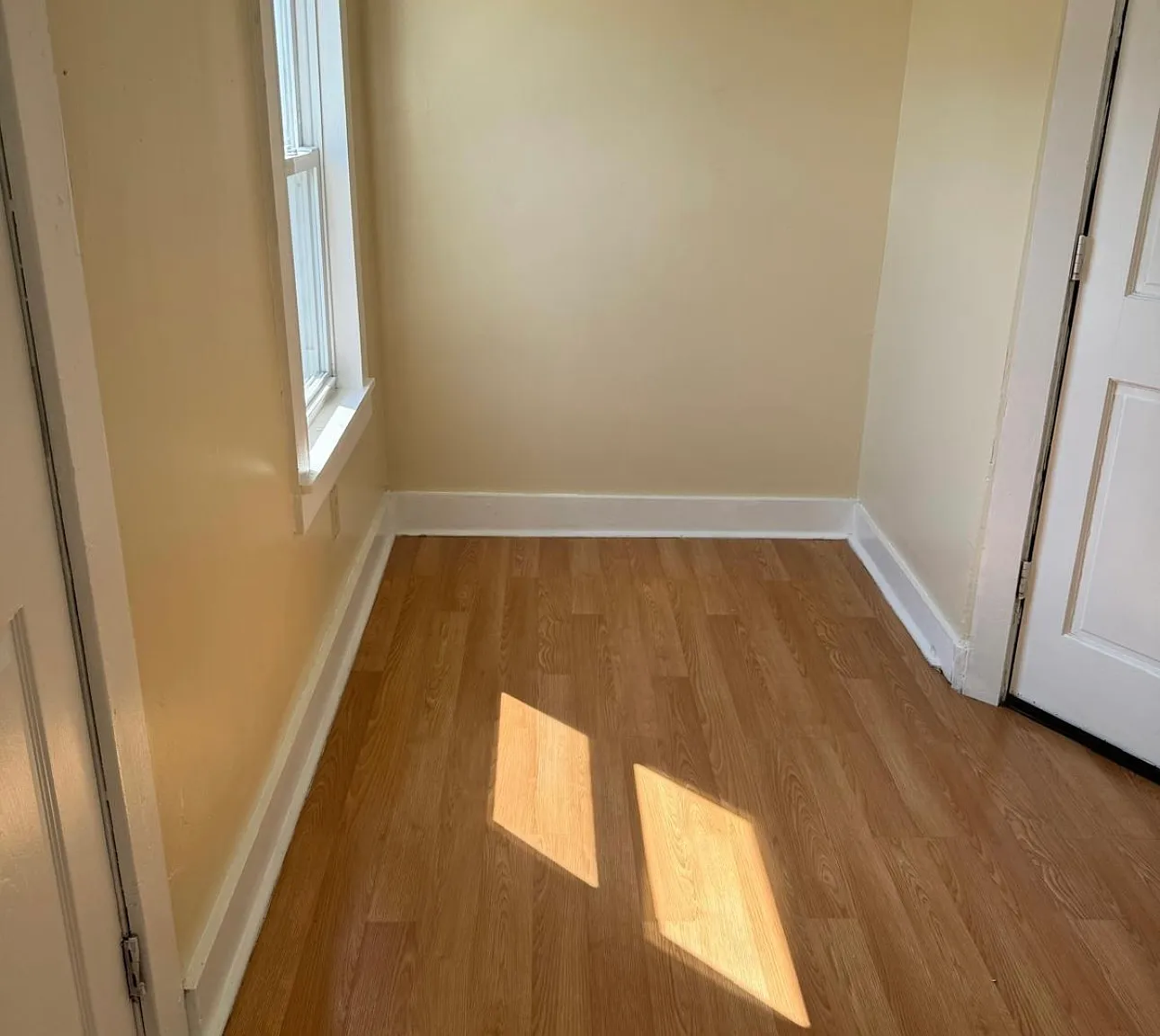 2 bed, 3012 sqft, $2,200 — Photo 2