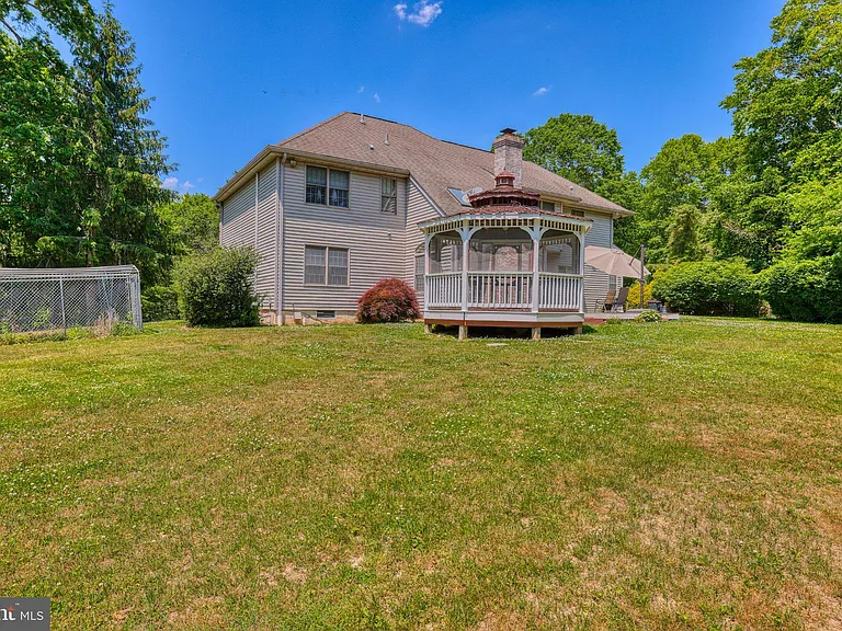 15 Scenic Dr — Photo 34