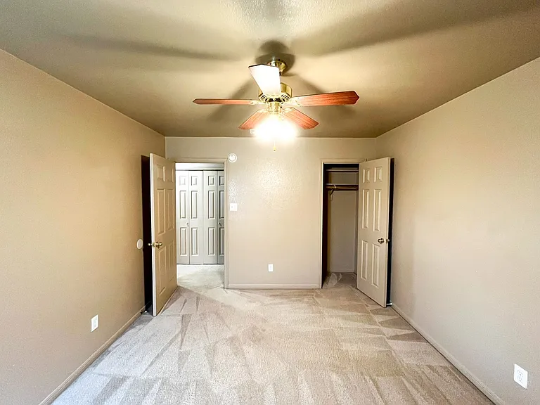 1305 Nicholas Cir — Photo 27