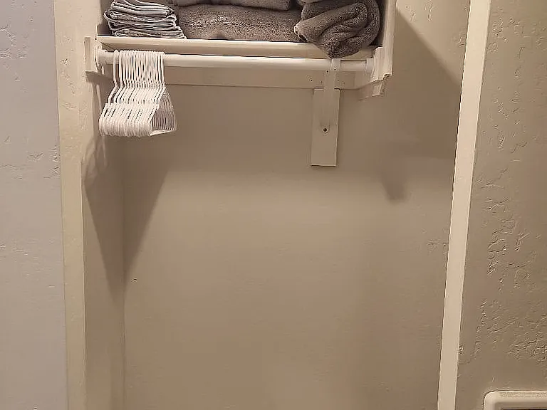 2805 Kathryn Ave SE #2W — Photo 10