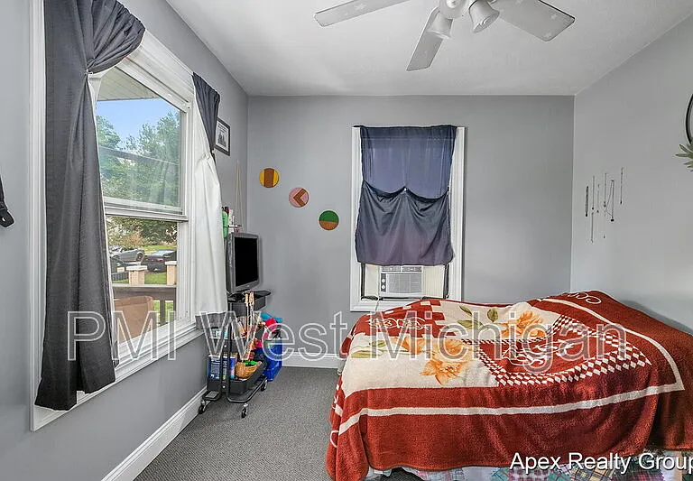 1530 Quarry Ave NW #1 — Photo 9