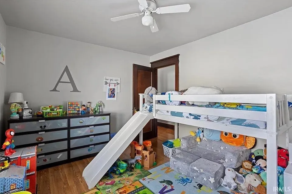 3 bed, 1.5 bath, 1600 sqft, $1,800 — Photo 4