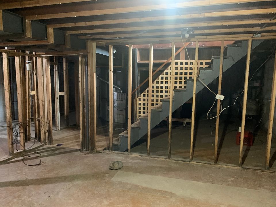 2nd image of 3316 Glenwood Dyer Rd