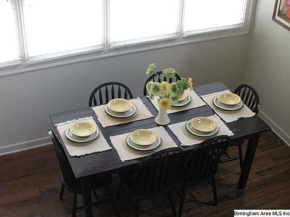 3rd image of 1521 James Hill Way