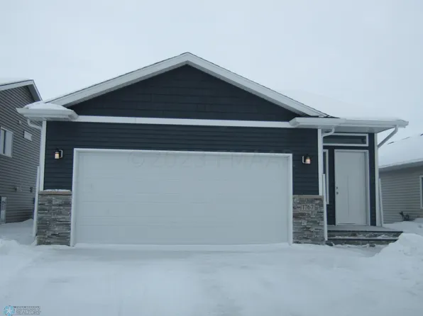 1767 46th Ave S, Moorhead, MN 56560