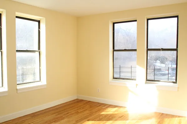 Rented by Bohemia Realty Group | media 2